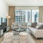 Luton Vacation Homes - Luxury & High Floor 2Br , Jumeirah Living Marina Gate 3 - 48Ab07